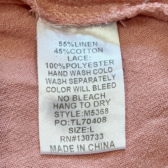 Umgee Crochet Sleeve Fringe Linen Blend Top - Picture 10 of 14